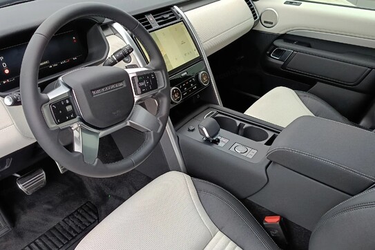 Land Rover Discovery V 3.0 D250 Dynamic SE