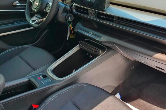 Jeep Avenger Altitude e-Hybrid 1.2 T3 AT FWD