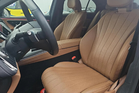 Mercedes E Klasa 300e  4-Matic AMG 9G-Tronic