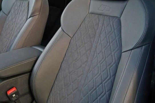 Audi Q5 TDI quattro Sportback S line