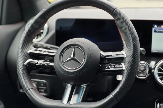 Mercedes GLA 250 e AMG Line