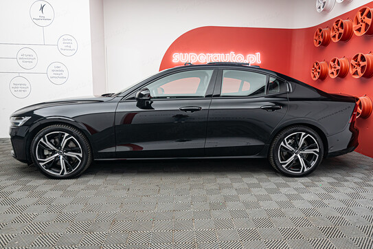 Volvo S60 B5 AWD Ultimate Dark aut