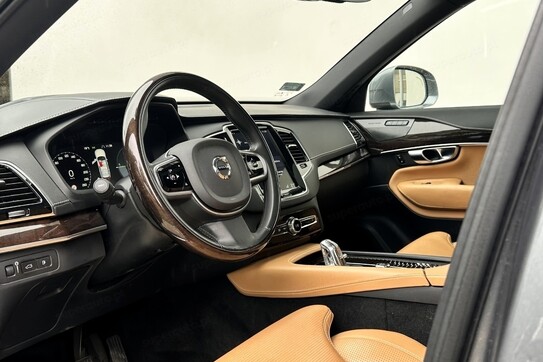 Volvo XC90 T8 AWD Plug-In Hybrid Inscription 7os aut