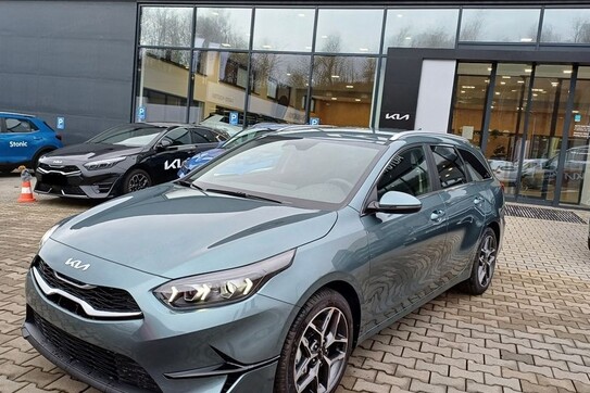 Kia Ceed 1.5 T-GDI Tribute DCT