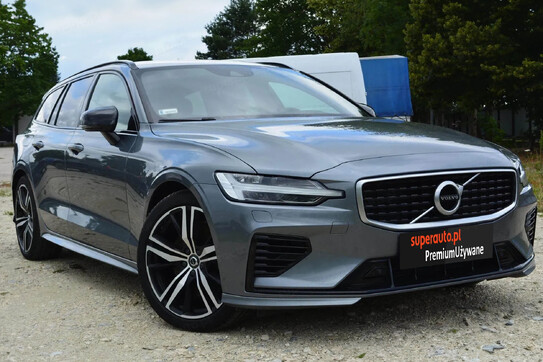 Volvo V60 T8 AWD Plug-In Hybrid R-Design aut