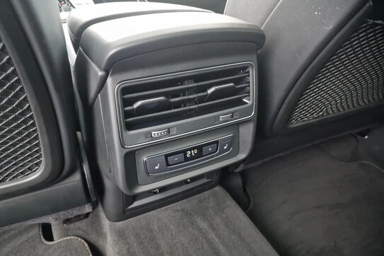 Audi Q8 55 TFSI e PHEV quattro Tiptronic