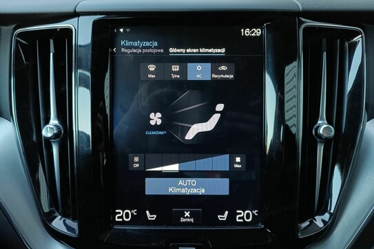 Volvo XC60 T4 Momentum Pro aut