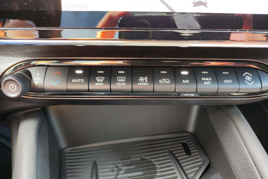 Alfa Romeo Junior 1.2 Ibrida Speciale