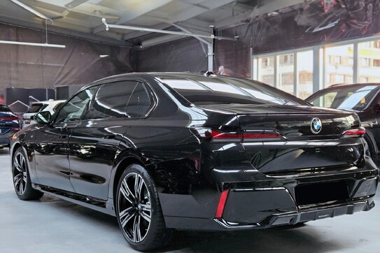 BMW Seria 7 740d xDrive M Sport