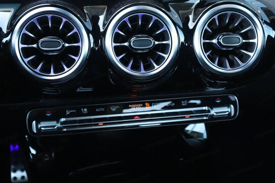 Mercedes CLA 220 4-Matic AMG Line