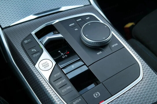 BMW Seria 3 318i M Sport aut