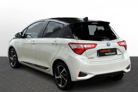 Toyota Yaris Hybrid 100 Selection