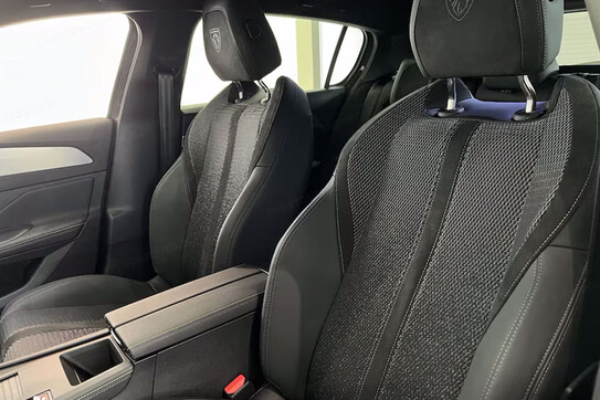 Peugeot 308 GT e-DCS 1.2 mHEV