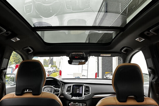 Volvo XC90 T8 AWD Plug-In Hybrid Inscription 7os aut