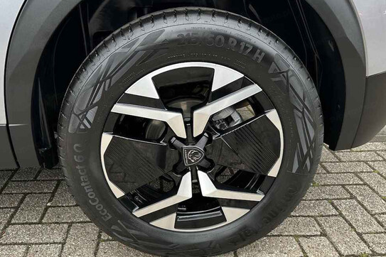 Peugeot 2008 Allure e-DCS 1.2 mHEV