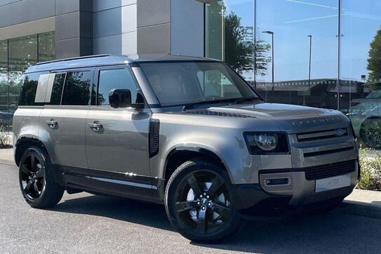 Land Rover Defender 110  D300 X-Dynamic HSE