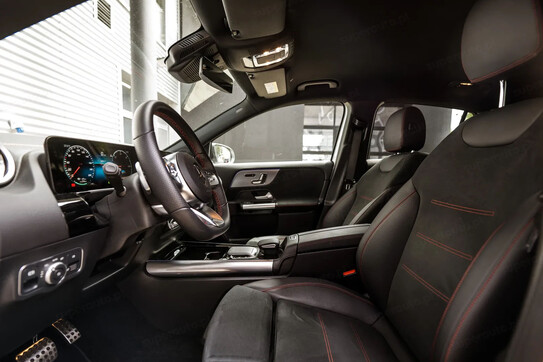 Mercedes EQA 350 66.5kWh 4-Matic AMG Line