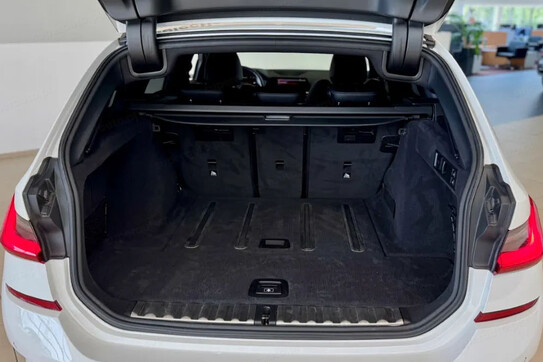 BMW Seria 3 M340i xDrive mHEV sport-aut