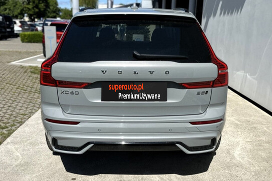 Volvo XC60 B5 B AWD Ultra Dark aut