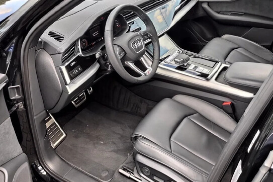 Audi Q7 50 TDI quattro S Line