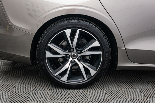 Volvo V60 B4 R-Design aut