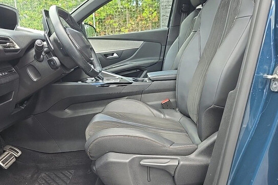 Peugeot 3008 1.2 PureTech Allure S&S EAT8