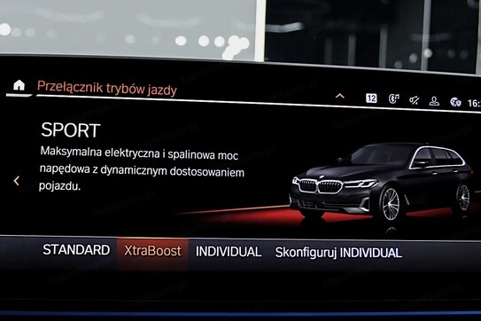 BMW Seria 5 530e xDrive Luxury Line aut