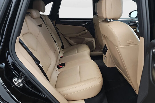 Porsche Macan Standard