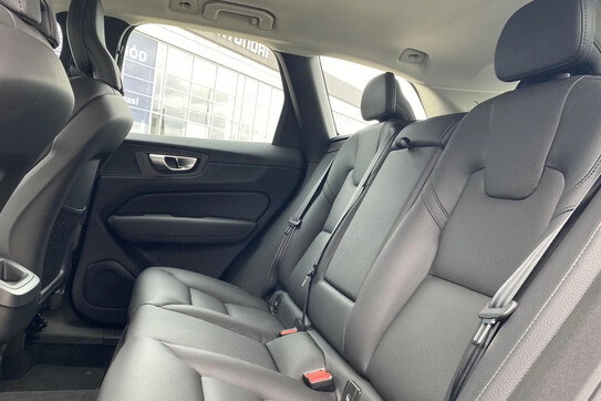 Volvo XC60 B4 B Plus Dark