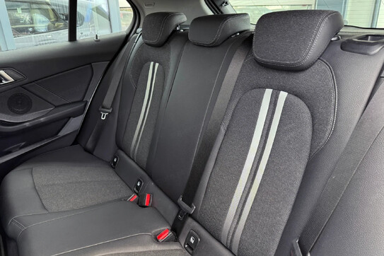 BMW Seria 1 118d Sport Line