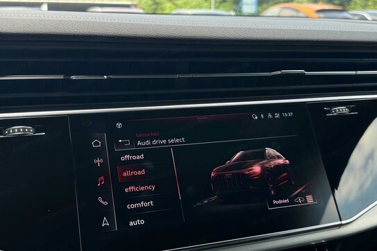 Audi Q8 55 TFSI mHEV quattro Tiptronic