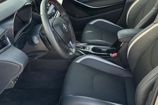 Toyota Corolla GR Sport 2.0 Hybrid Dynamic Force