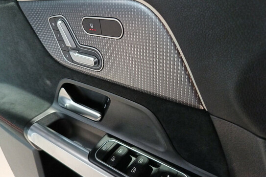 Mercedes EQB 300 4MATIC AMG Line