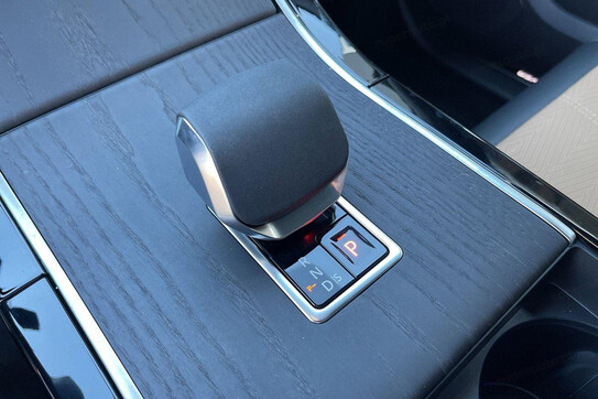 Land Rover Range Rover Velar P400 Autobiography