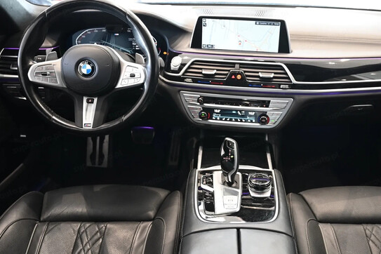 BMW Seria 7 740d xDrive