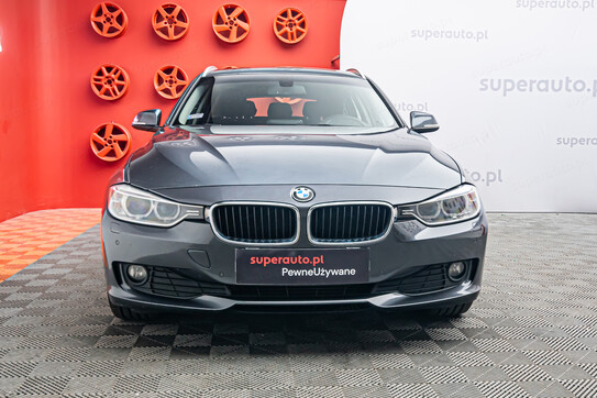 BMW Seria 3 318d