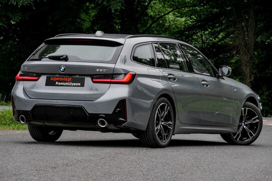 BMW Seria 3 Touring 330i xDrive M Sport