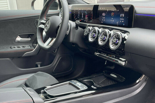 Mercedes CLA 200 AMG Line
