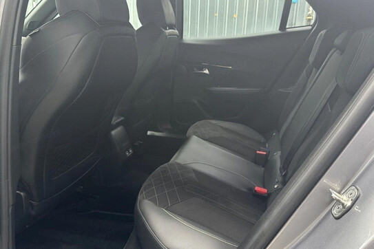 Peugeot 2008 1.2 PureTech GT Pack S&S EAT8