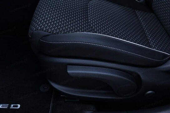 Kia Ceed 1.5 T-GDI Tribute DCT