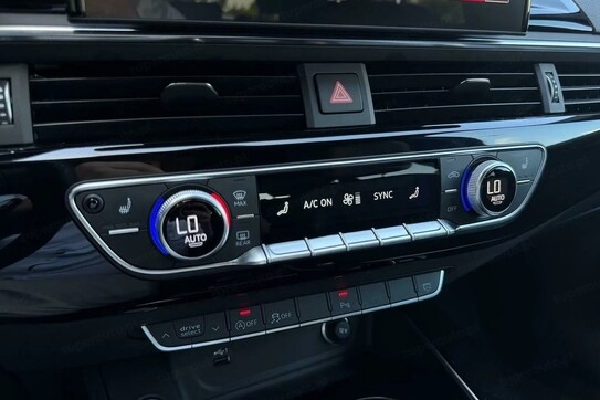 Audi A4 40 TDI S Line S tronic
