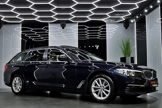 BMW Seria 5 520d aut
