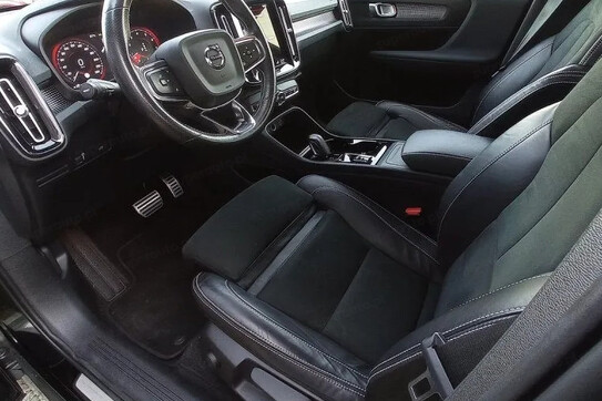 Volvo XC40 B4 B R-Design