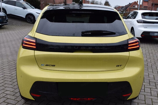 Peugeot 208 e-208 GT 54kWh