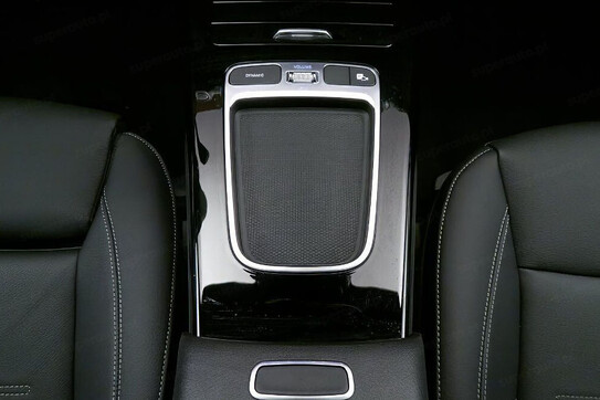 Mercedes CLA 220 4-Matic AMG Line 8G-DCT