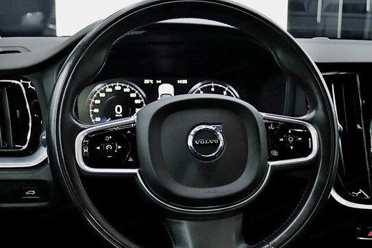 Volvo V60 B4 B Momentum Pro