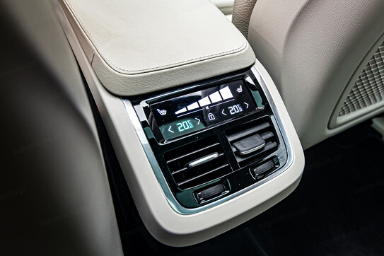 Volvo XC90 B5 D AWD Ultimate Bright 7os aut