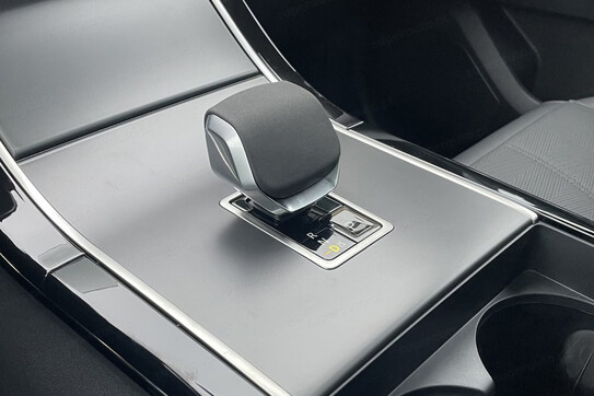 Land Rover Range Rover Velar D200 Dynamic SE