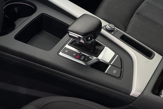 Audi A4 35 TFSI S Line S tronic
