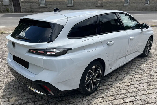 Peugeot 308 Allure EAT8 1.5 BlueHDi